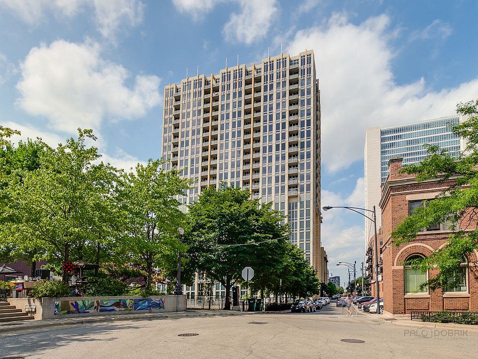 1st image of 720 N Larrabee St APT 1307