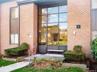 6 Brevoort Dr, Pomona, NY 10970