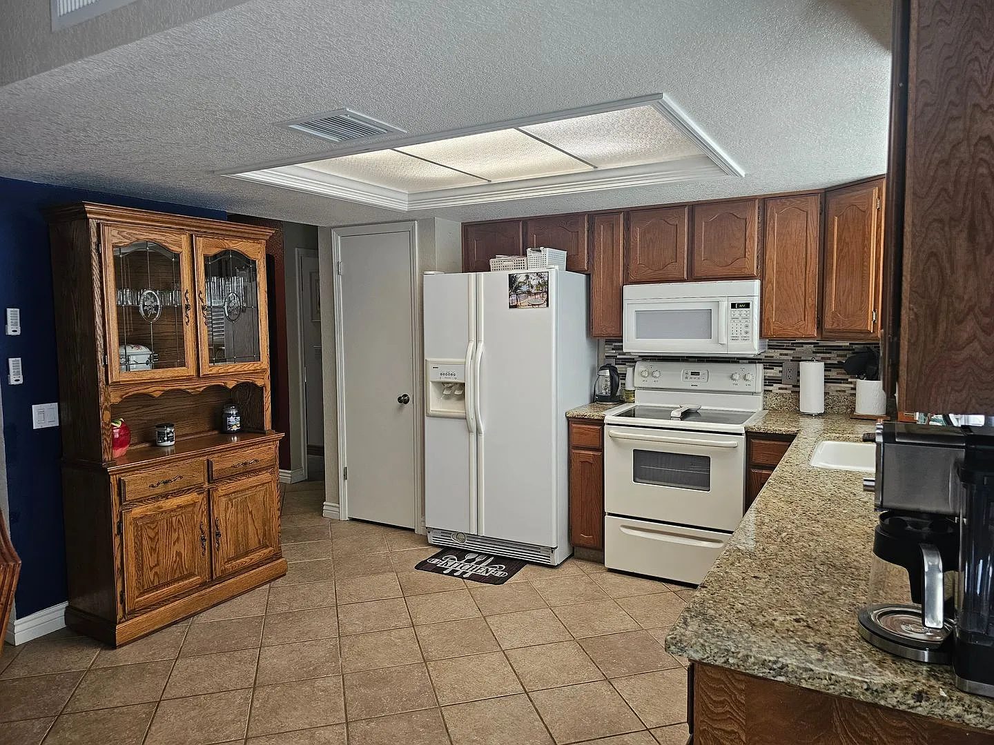 Winter Furnished Rental 2026-2027 Season Solar Heated Pool — Photo 4