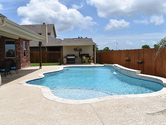 3rd image of 11806 Eagle Ridge Dr