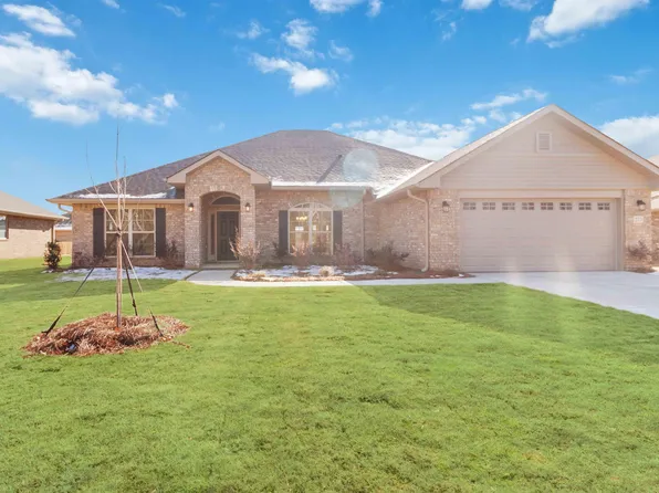 223 Dawsons Cove Dr, Alabaster, AL 35007