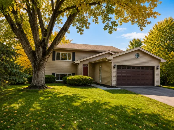 12197 Cartway Curv, Eden Prairie, MN 55347