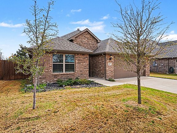 5th image of 417 Elyse Rd