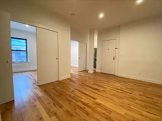 Rented by REAL New York | media 10