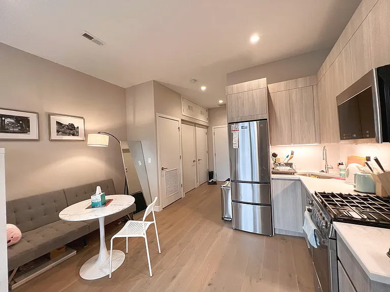 3757 N Sheffield Ave #215-J — Photo 5