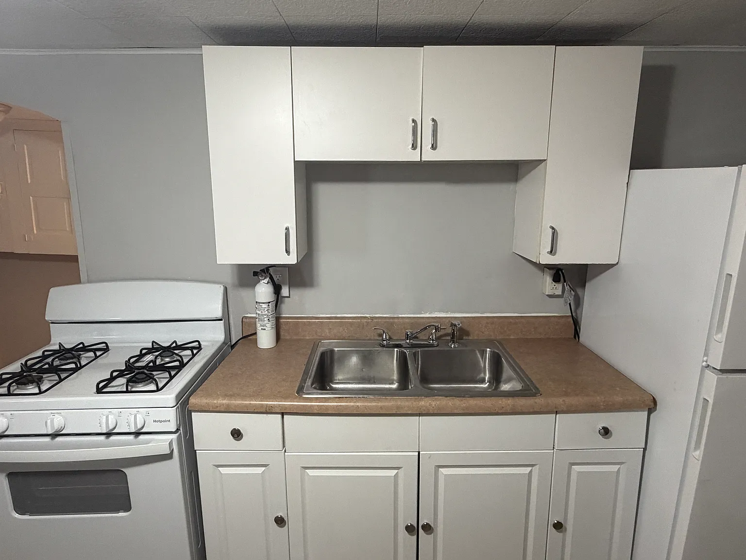 2 bed, 1072 sqft, $1,100 — Photo 2