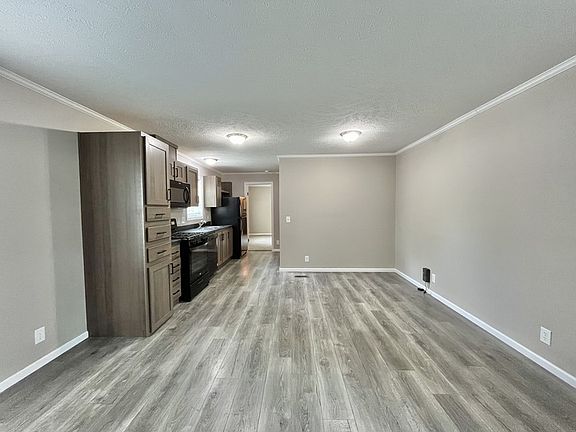 4th image of 3701 2nd St #398