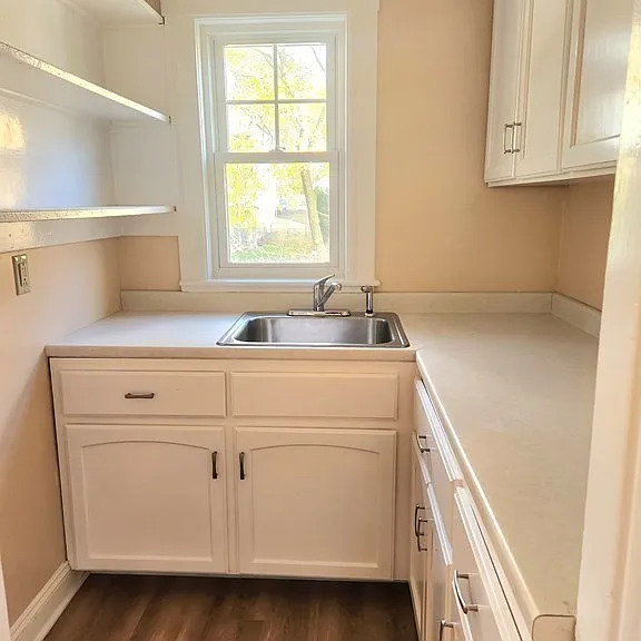 25 Glendower Rd #2 — Photo 8