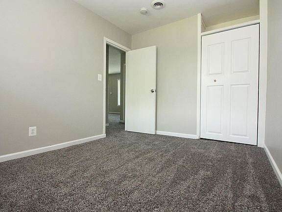 4th image of 701 Kenilworth Ave