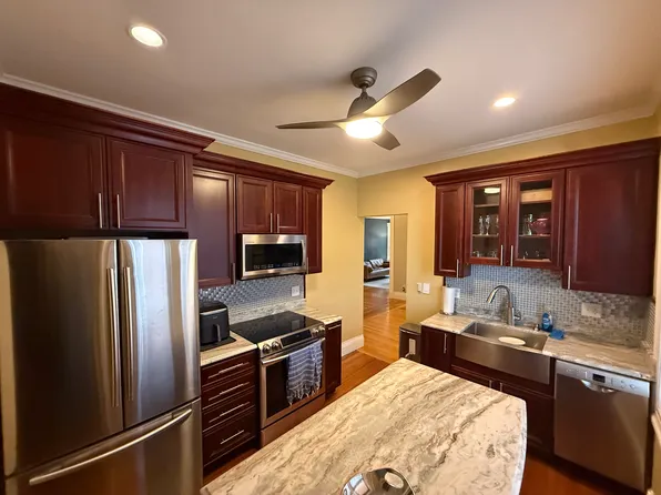34 Parkman St APT 3, Brookline, MA 02446