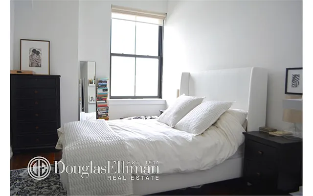 Sold by Douglas Elliman | media 8