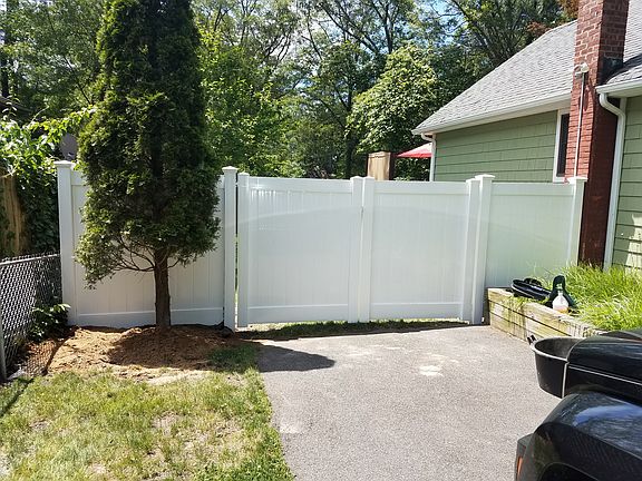 2nd image of 82 Curtis Dr