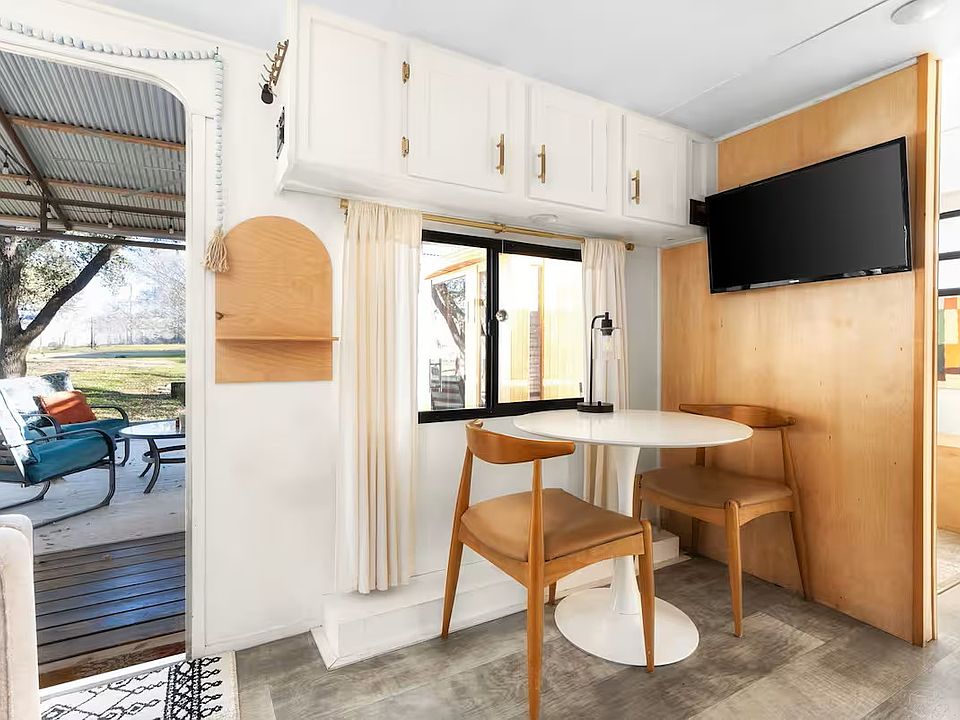 Interior - Dining Area