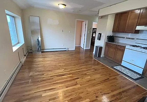 2nd image of 867 E 92nd St Floor 2
