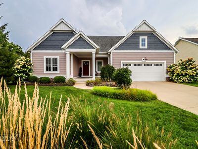 5504 Rose Ridge Ct NE, Rockford, MI, 49341