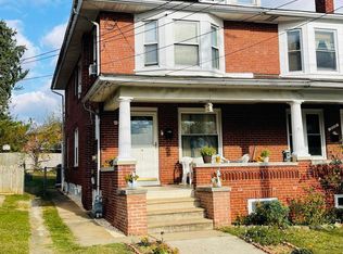 911 Meade St, Reading, PA 19611