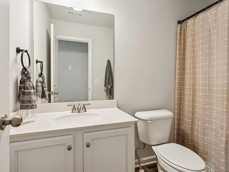 566 Skye Dr — Photo 17
