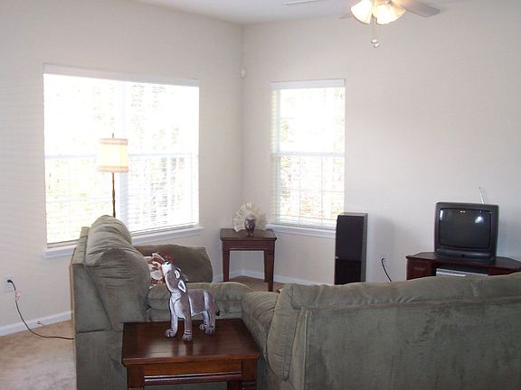 Large Great Room w/ windows facing the woods