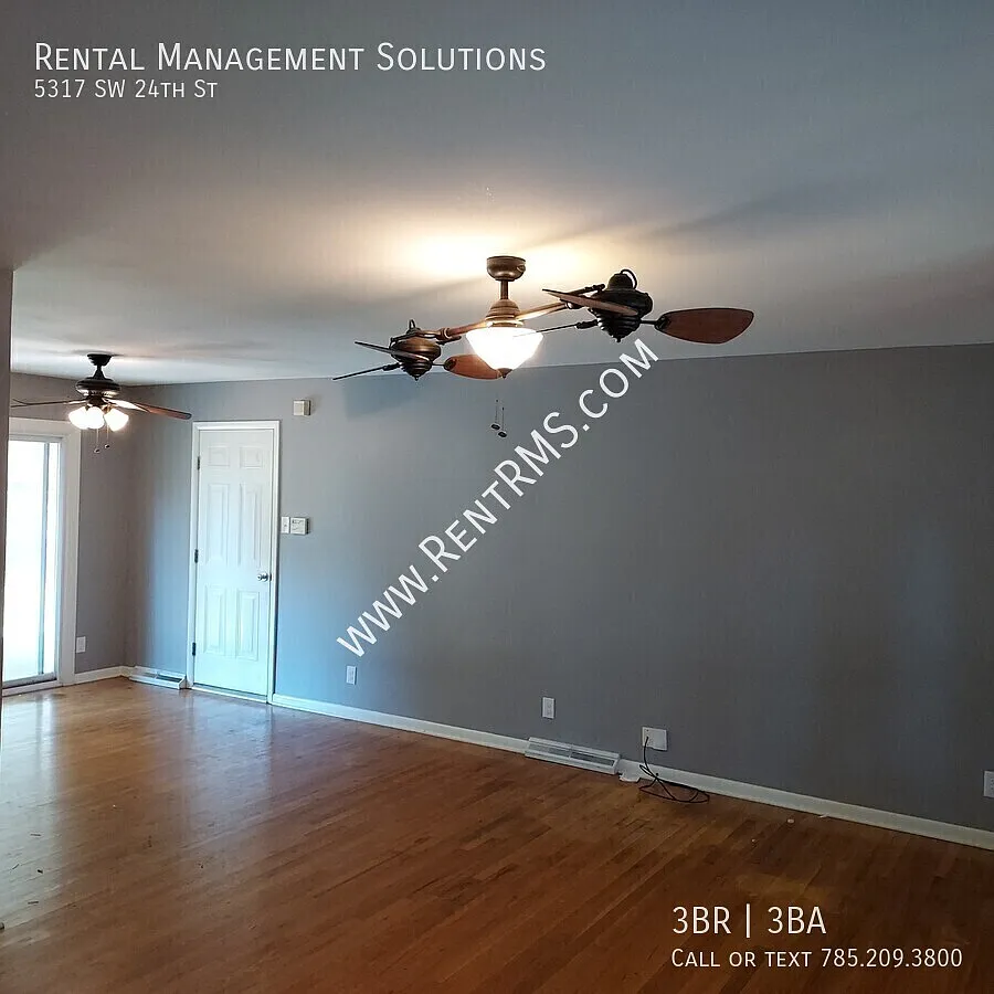 5317 Sw 24th St - 3 Bed/2.5 Bath — Photo 3