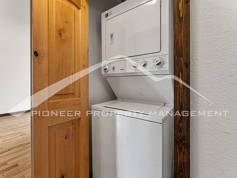 780 Walnut St #D — Photo 17