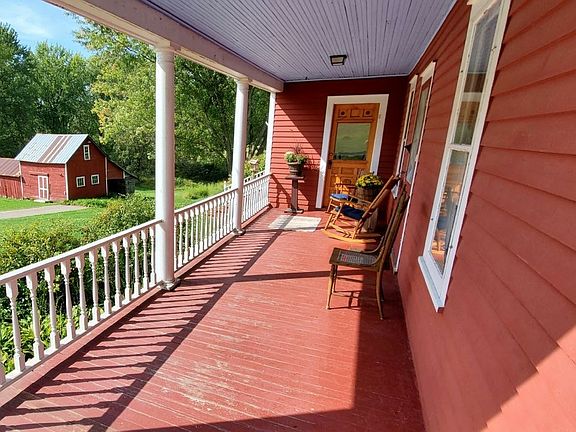 2nd image of W14614 Hill Ln