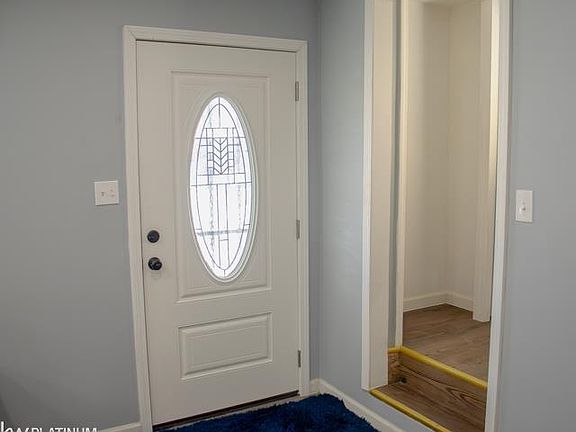 2nd image of 11835 Sanford St
