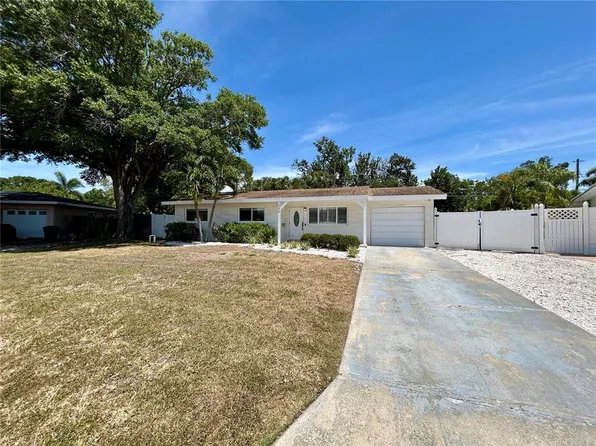 295 59th Ave NE, Saint Petersburg, FL 33703