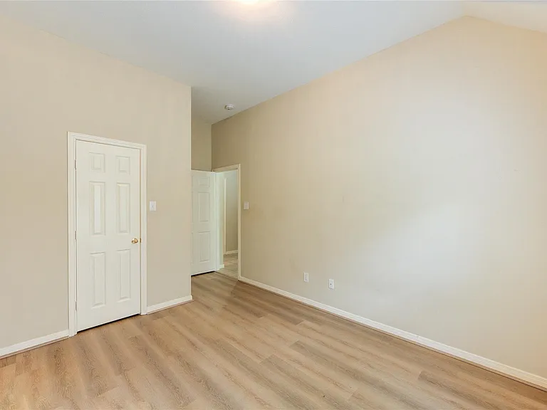 21930 Shady Heath Ln — Photo 31