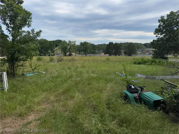 Cedar Valley Dr, Greenwood, AR 72936