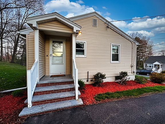 4th image of 35 Ponderosa Ave