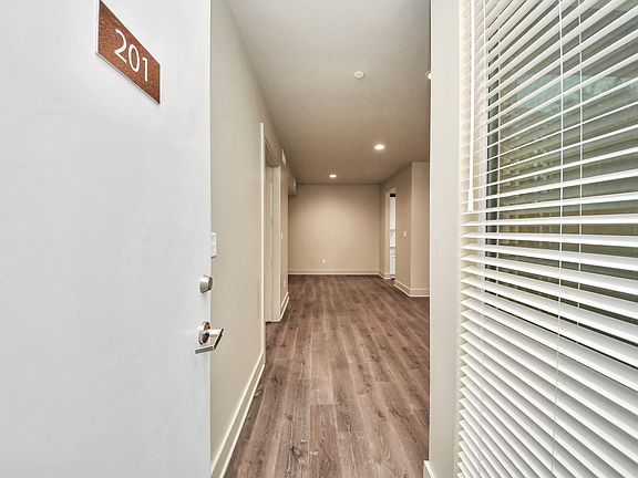 2nd image of 2829 Timmons Ln APT 201