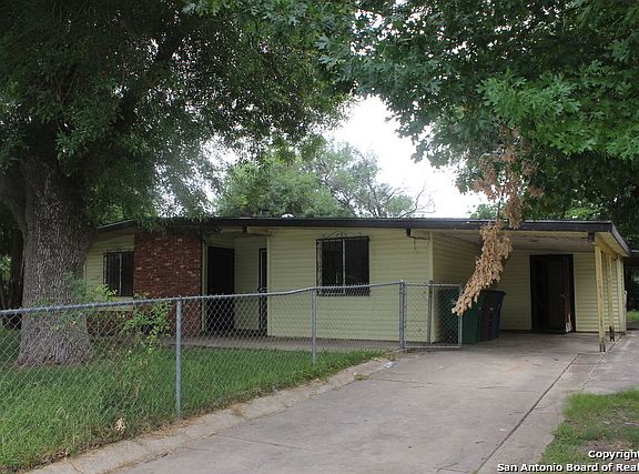 2nd image of 5614 Seacomber Pl