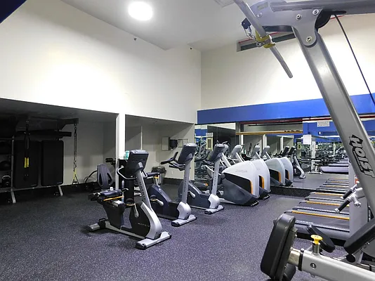 Sold by Real Direct | media 9