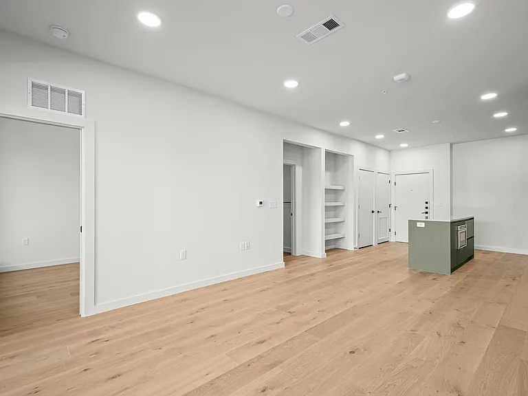 2209 S 1st St #318 — Photo 27