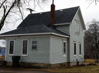 820 Independence Ave, Waterloo, IA 50703