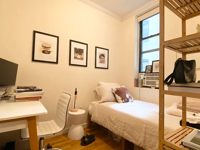 216 W 16th St #2F — Photo 7