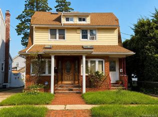 103 E Saint Marks Place, Valley Stream, NY 11580