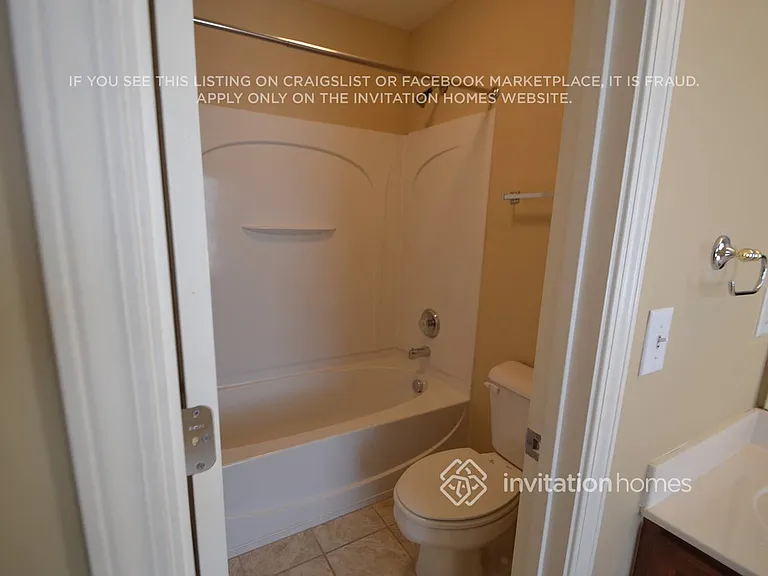 9028 Linslade Way — Photo 12