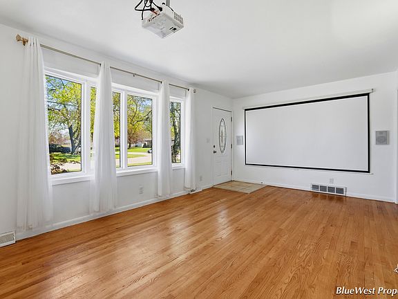5th image of 7249 Heatherwood Dr