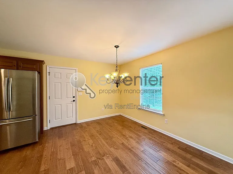7356 Tiercel Dr — Photo 5