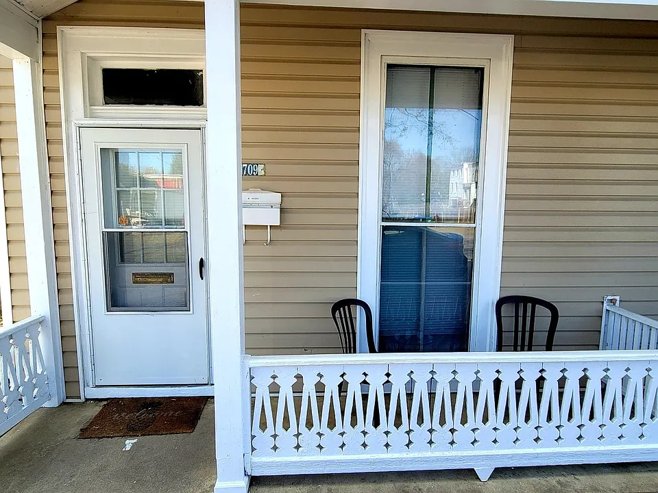 709 Idlewood Ave