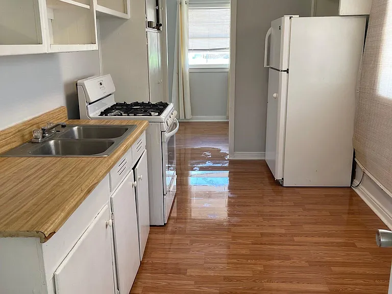 3546 McKinley St — Photo 3