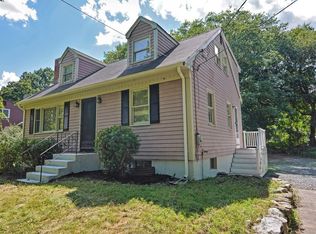 37 Pearl St, Bellingham, MA 02019