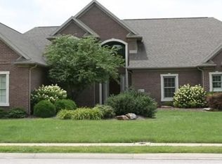 10022 Stonecreek Cir, Newburgh, IN 47630