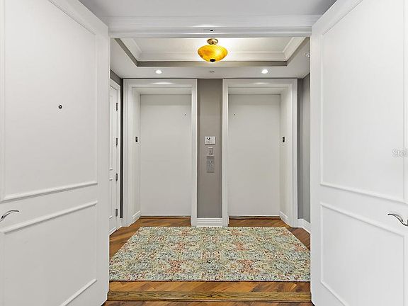 4th image of 400 Beach Dr NE Unit 801