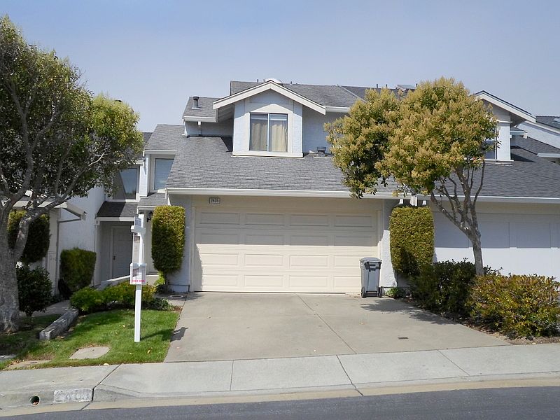 1st image of 2405 Emily Ln
