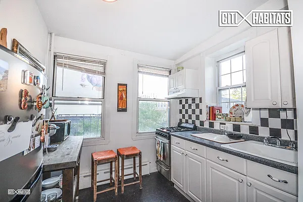 Rented by Citi Habitats | media 22