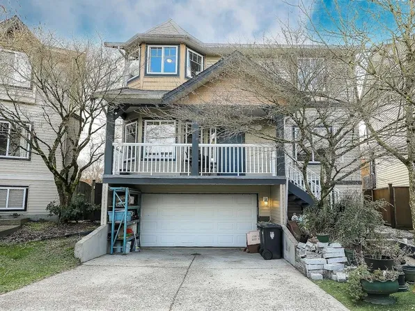 20526 66a Ave, Langley, BC V2Y 2X8