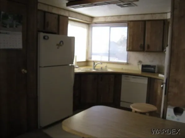 3681 E Robin Ln, Kingman, AZ 86409