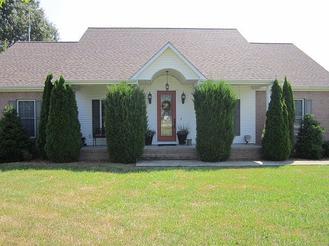 1st image of 138 Oak Shadow Ln